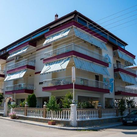 Niki Apartments Paralia Dionisiou Zewnętrze zdjęcie