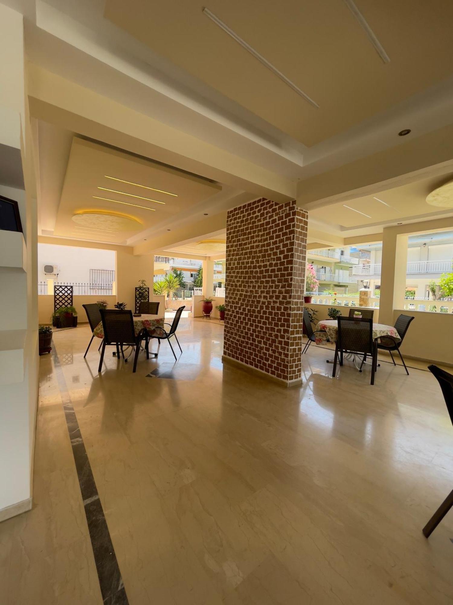 Niki Apartments Paralia Dionisiou Zewnętrze zdjęcie